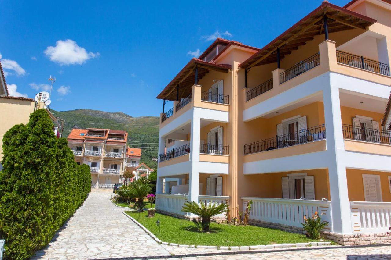 Tropical Apartments Parga Esterno foto
